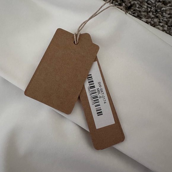 SKIMS skirt - Picture 4 of 5